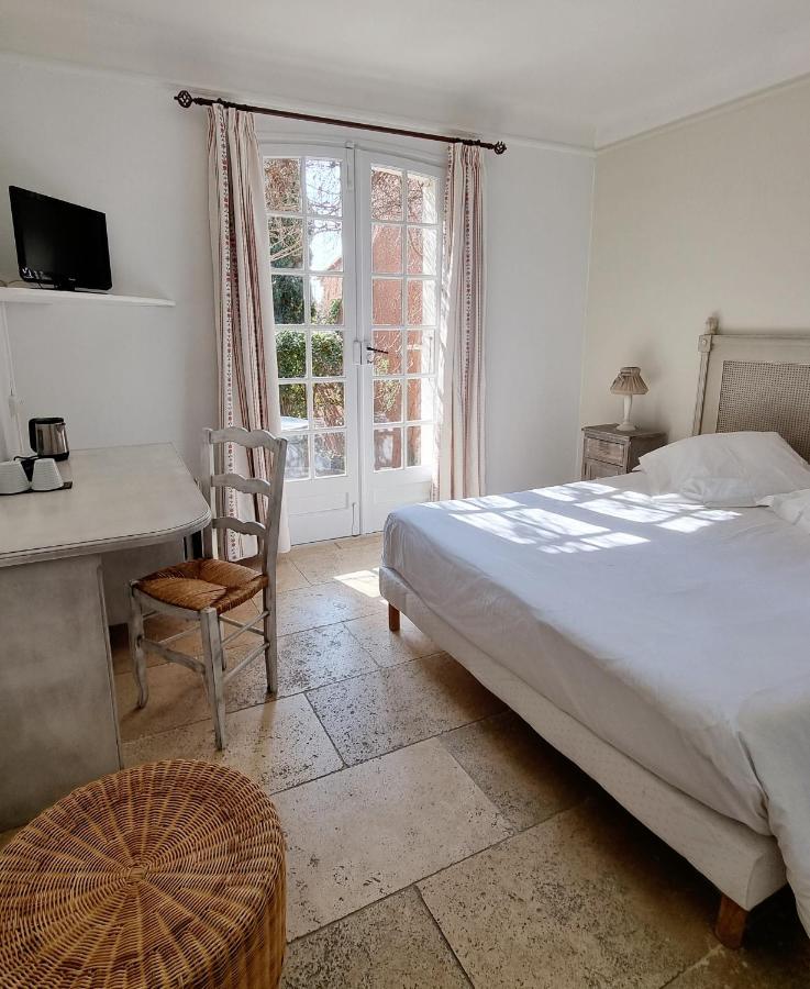 Castillon Des Baux Hotel 3*
