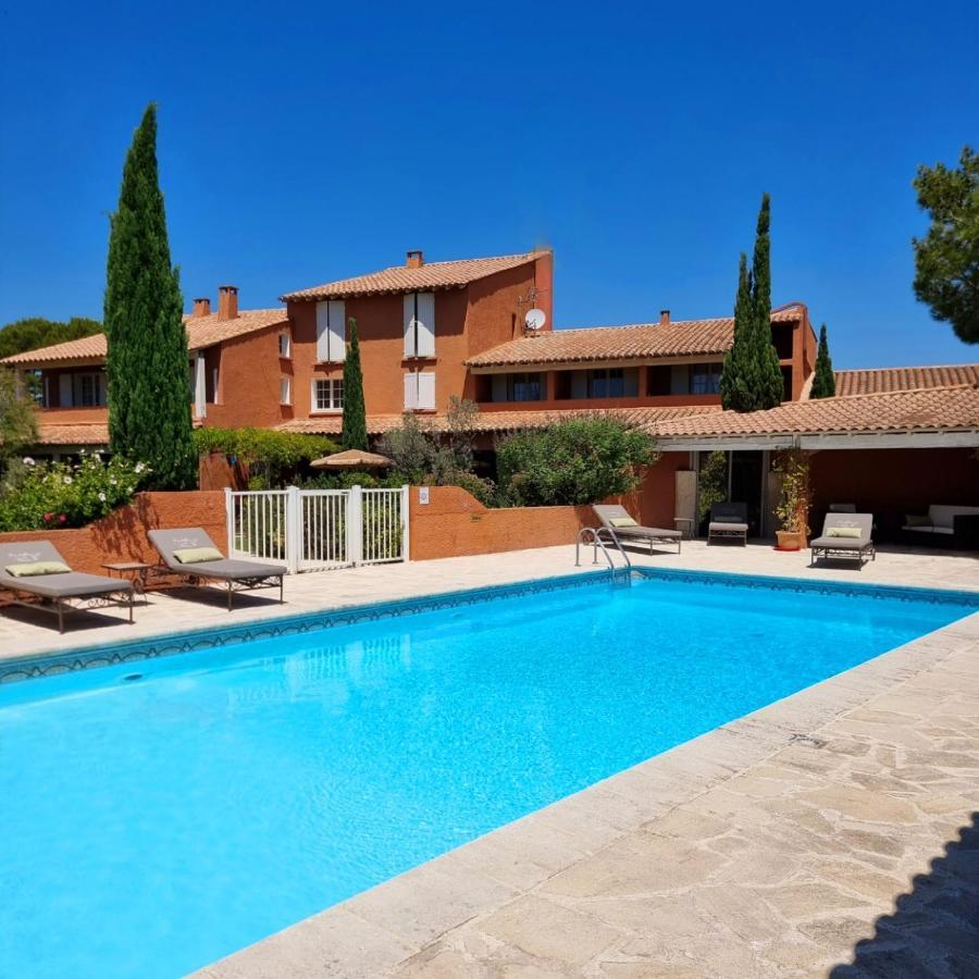 Castillon Des Baux Hotel