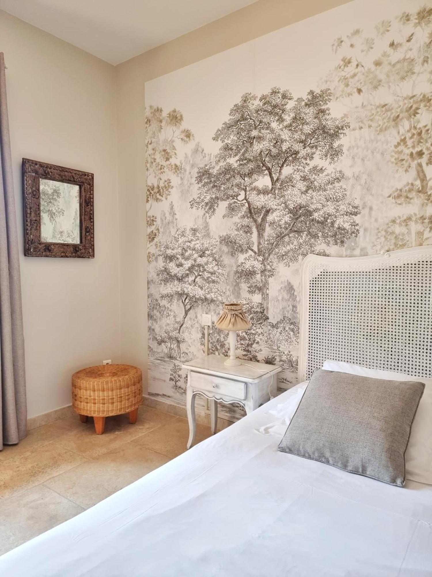 Castillon Des Baux Hotel 3*